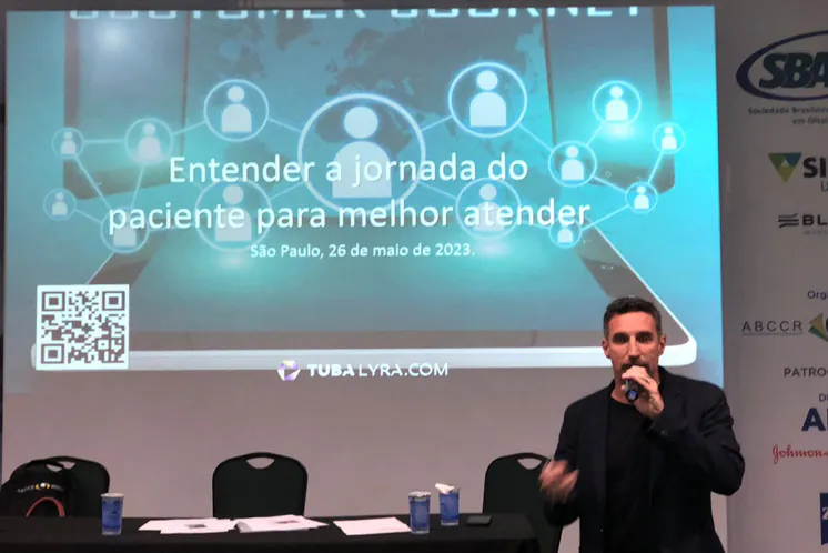 Palestra Entender a jornada do paciente para melhor atender, em São Paulo